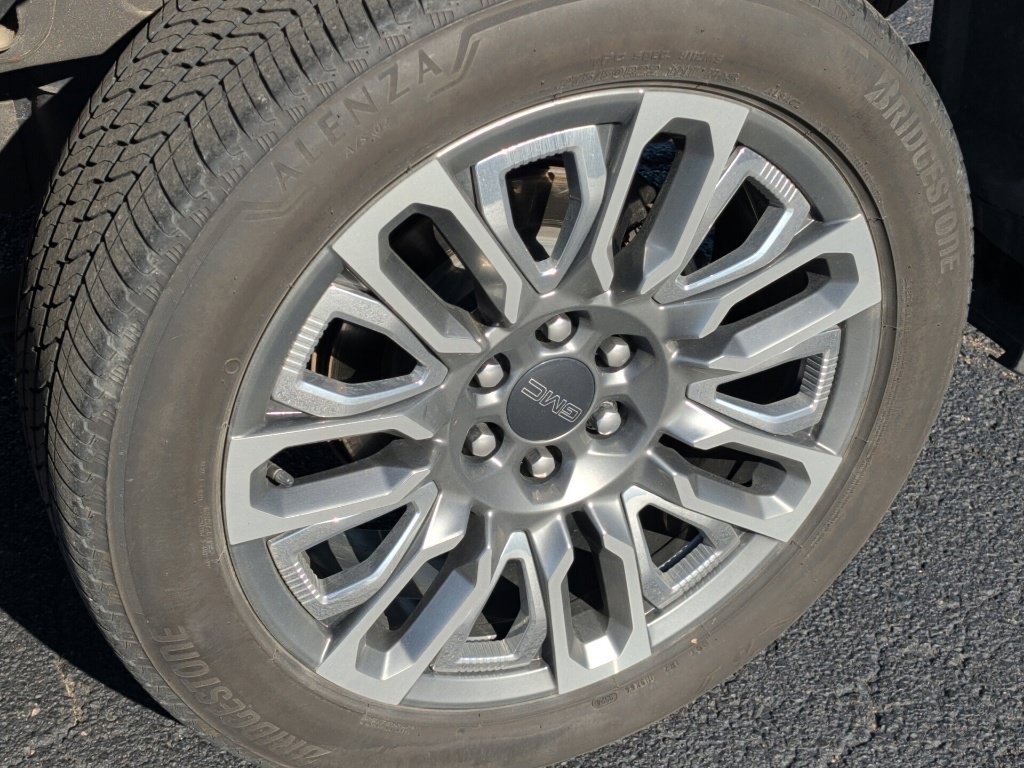 Used 2025 GMC Sierra 1500 Denali Ultimate AWD/4WD image 10