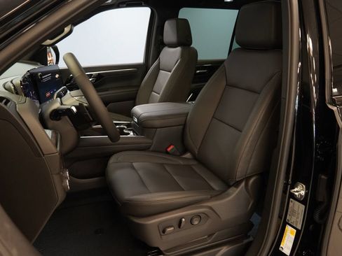 New 2026 Chevrolet Tahoe Z71 w/ Comfort Package AWD/4WD image 3