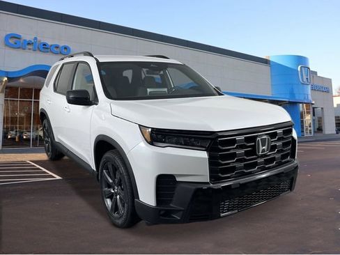 New 2026 Honda Pilot Sport image 7