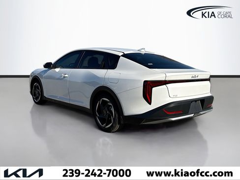 New 2025 Kia K4 EX image 3