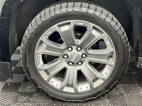 Used 2015 GMC Yukon Denali image 10