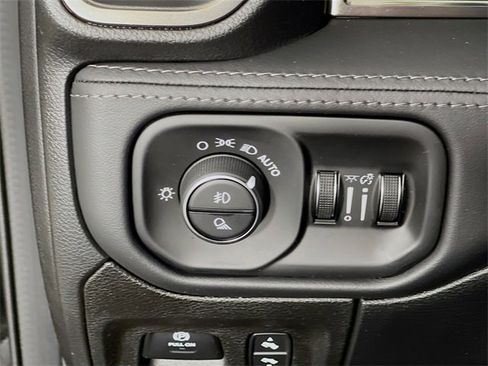 Used 2020 RAM 1500 Limited w/ Black Appearance Package image 11