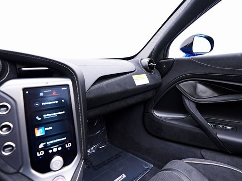 Used 2024 McLaren 750S Spider image 90