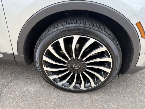 Certified 2023 Lincoln Nautilus Black Label AWD/4WD image 33