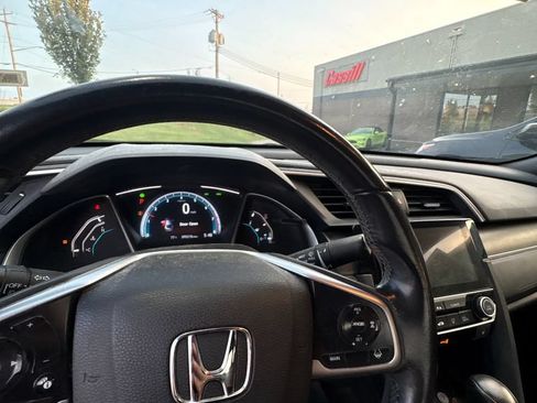 Used 2019 Honda Civic EX image 7