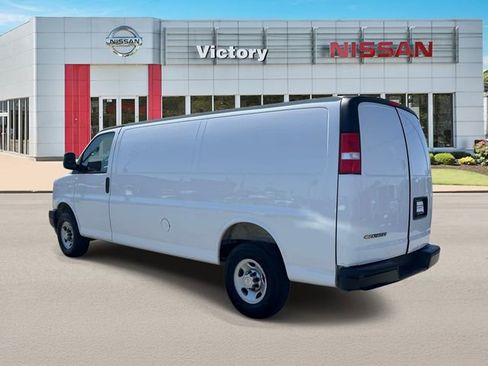 Used 2025 Chevrolet Express 2500 Extended w/ Driver Convenience Package RWD image 7