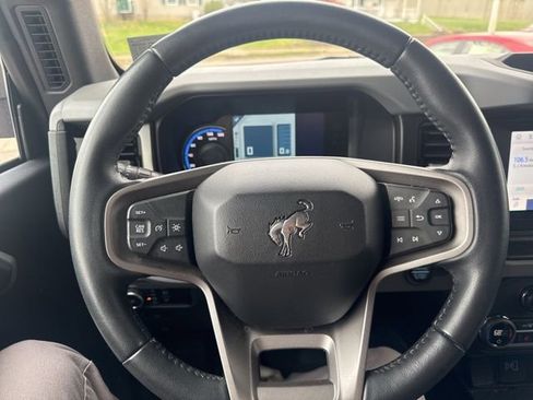 Used 2023 Ford Bronco Big Bend w/ Sasquatch Package image 12