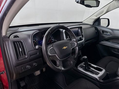 Used 2020 Chevrolet Colorado LT w/ LT Convenience Package image 10