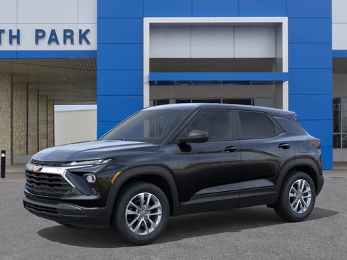 New 2026 Chevrolet TrailBlazer LS w/ LS Convenience Package FWD image 2