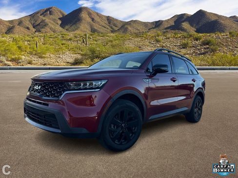 Used 2022 Kia Sorento S w/ Panoramic Sunroof Package image 2