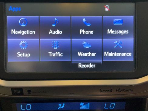 Used 2018 Toyota 4Runner Limited AWD/4WD image 11