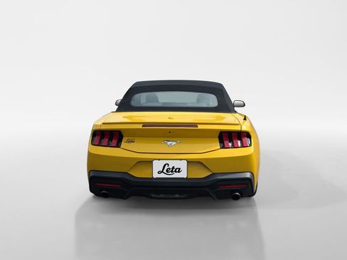 Used 2024 Ford Mustang Premium image 5