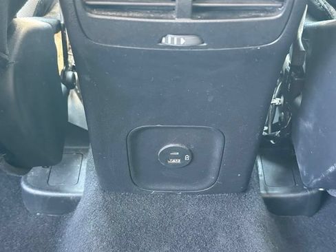 Used 2021 Ford Escape SE FWD image 33