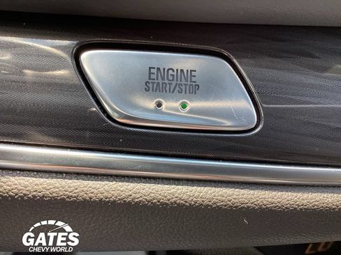Used 2023 Buick Enclave Essence FWD image 21