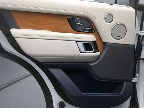 Used 2021 Land Rover Range Rover P525 Westminster Edition image 21