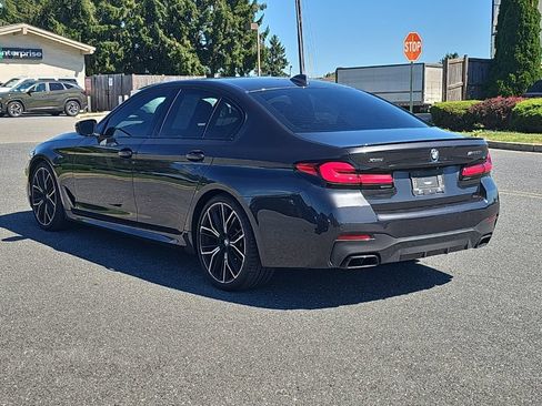 Used 2022 BMW M550i xDrive w/ Dynamic Handling Package AWD/4WD image 15