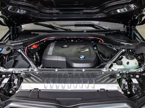 Used 2026 BMW X3 xDrive30 w/ Premium Package image 5