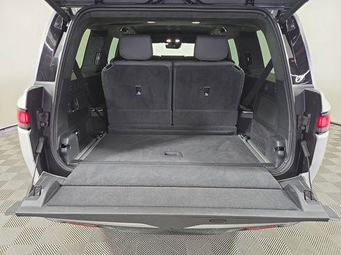 Used 2022 Rivian R1S Launch Edition image 15