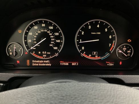 Used 2010 BMW 550i Gran Turismo xDrive image 13