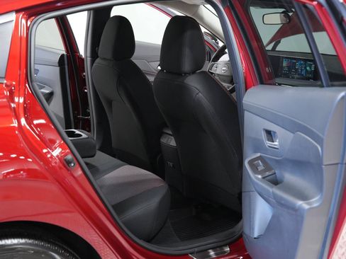 Used 2026 Nissan Sentra SR w/ Floor Mat Package FWD image 11