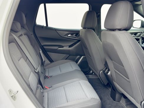 Used 2026 Chevrolet Equinox LT FWD image 29