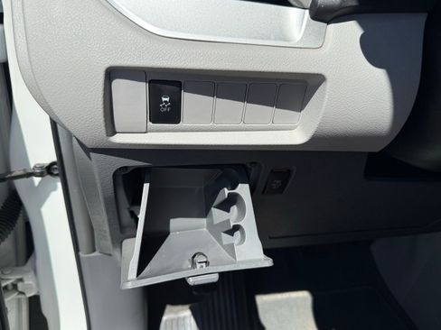 Used 2019 Toyota Sienna LE image 13