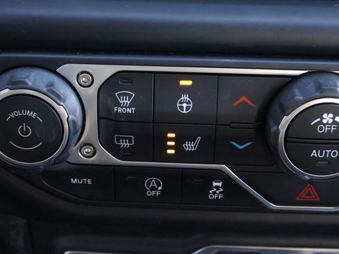 Used 2019 Jeep Wrangler Unlimited Sport S image 18