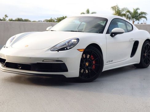 Certified 2025 Porsche 718 Cayman GT4 image 1