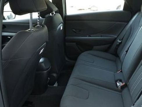 New 2025 Hyundai Elantra SEL image 8