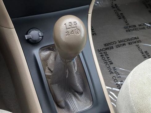 Used 2005 Toyota Corolla CE image 12