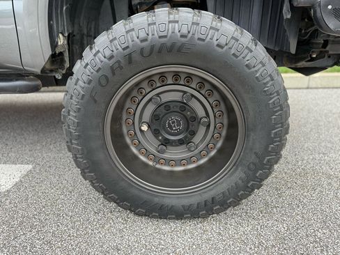 Used 2017 Nissan Titan PRO-4X image 42