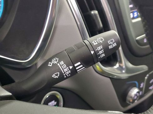 Used 2021 Chevrolet Equinox LS w/ LS Convenience Package AWD/4WD image 26