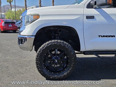 Used 2019 Toyota Tundra SR5 w/ Convenience Package AWD/4WD image 9