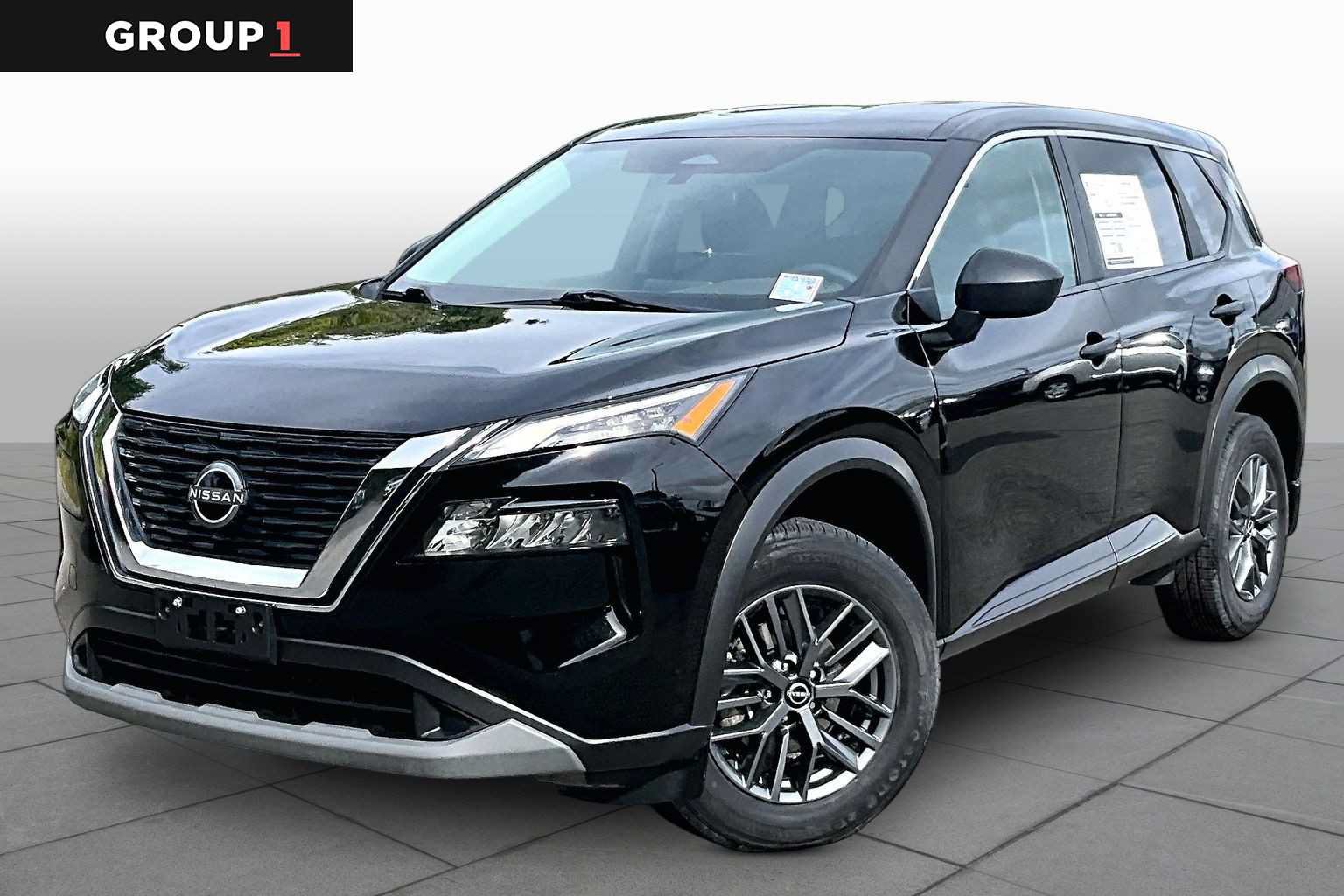 Used 2023 Nissan Rogue S AWD/4WD image 1