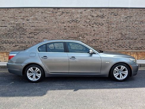 Used 2010 BMW 528i Sedan RWD image 6