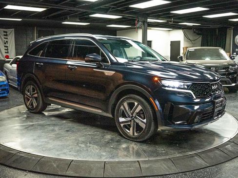 Used 2024 Kia Sorento EX image 5