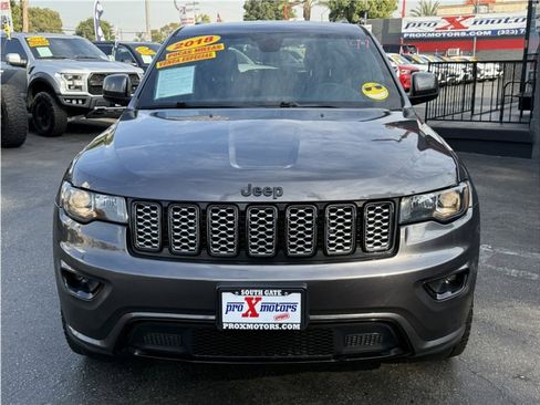 Used 2018 Jeep Grand Cherokee Altitude image 9