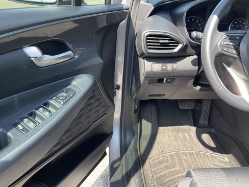 Used 2023 Hyundai Santa Fe SEL AWD/4WD image 2