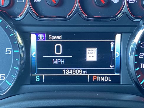 Used 2019 Chevrolet Tahoe LT RWD image 23
