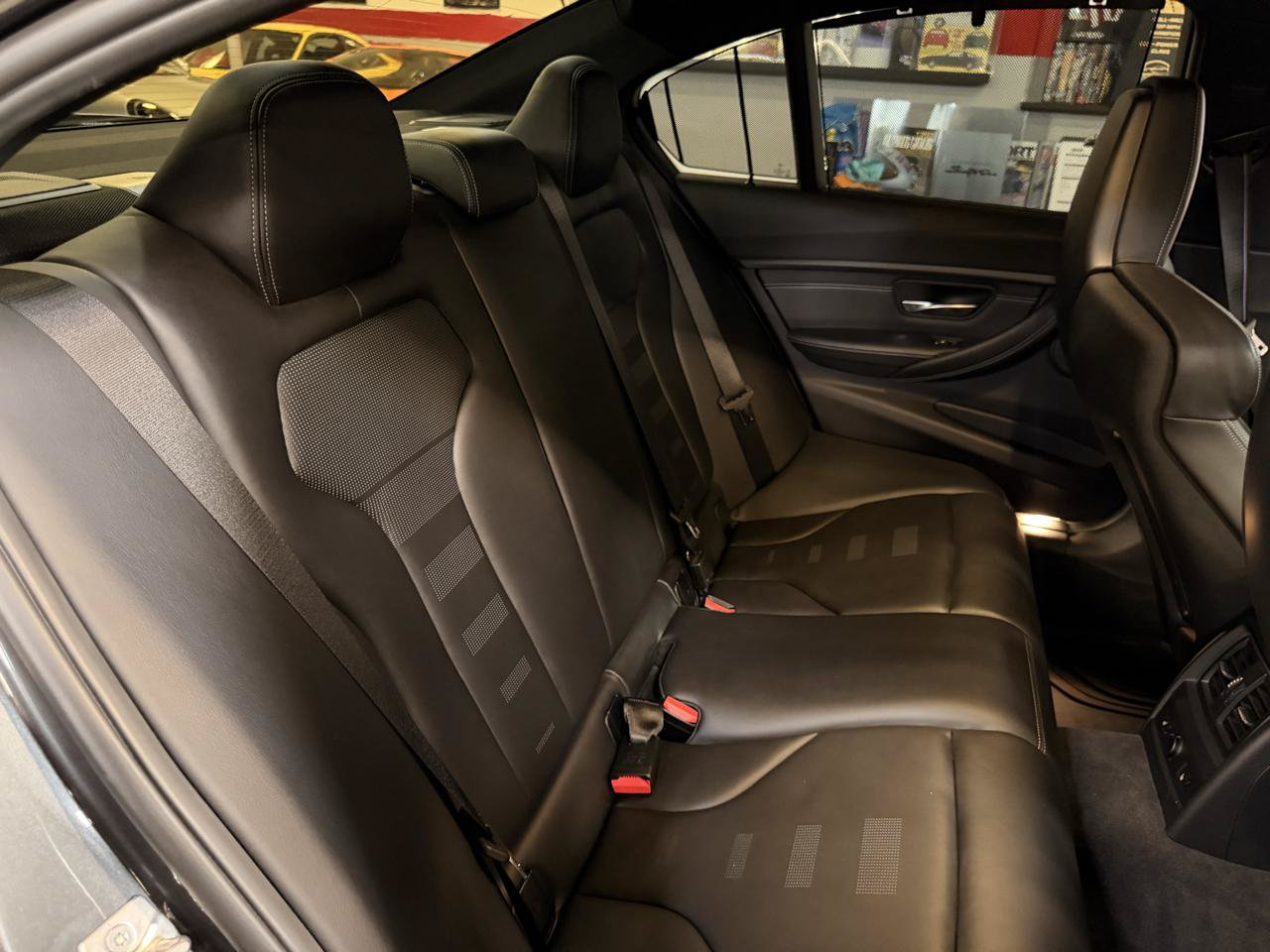 Used 2018 BMW M3 RWD image 27