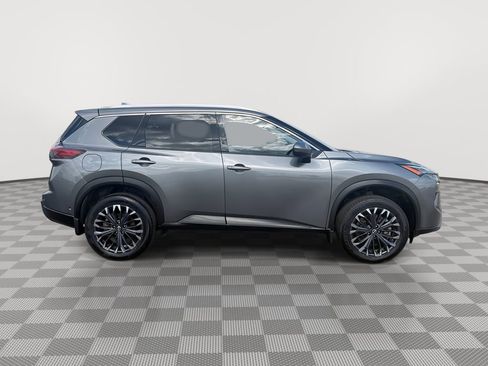 Certified 2025 Nissan Rogue SL w/ Tech Package AWD/4WD image 12