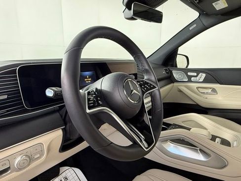Used 2026 Mercedes-Benz GLE 580 4MATIC image 11