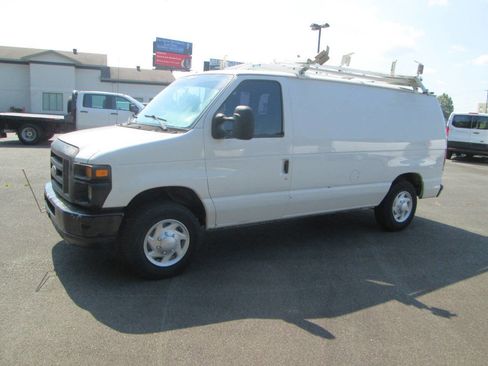 Used 2012 Ford E-150 and Econoline 150 image 3