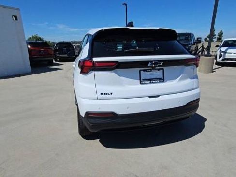 New 2027 Chevrolet Bolt LT FWD image 7