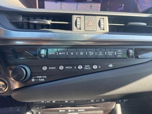 Used 2019 Lexus ES 350 image 24