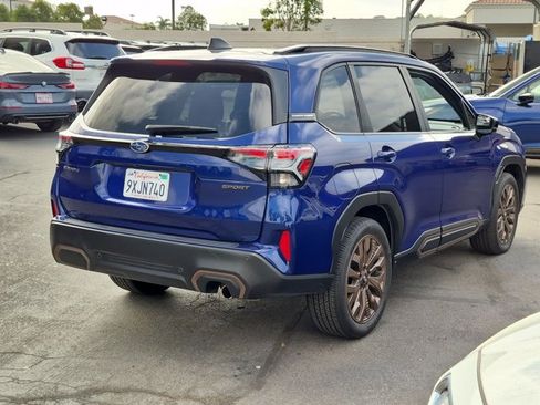 Used 2025 Subaru Forester Sport w/ Popular Package #1 AWD/4WD image 5