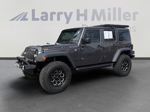 Used 2016 Jeep Wrangler Unlimited Rubicon w/ Connectivity Group AWD/4WD image 1