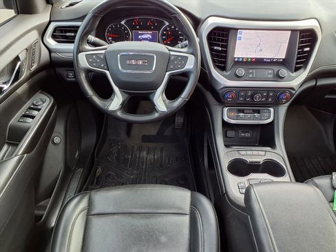 Used 2021 GMC Acadia SLT w/ Preferred Package image 2