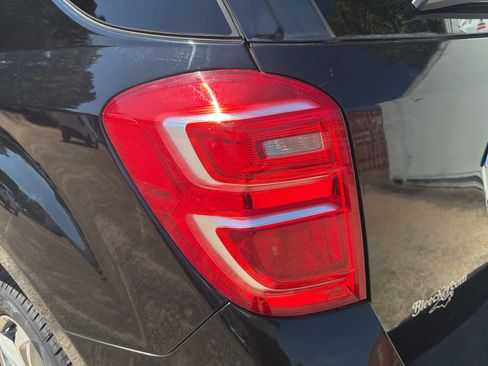 Used 2016 Chevrolet Equinox LTZ w/ Enhanced Convenience Package FWD image 15