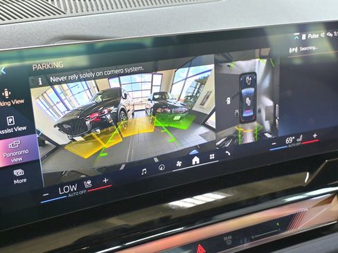 New 2024 BMW i5 eDrive40i w/ Executive Package image 23